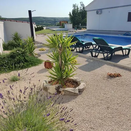 Holiday home Belvedere